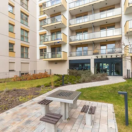 Apartment Modern And Elegant Filarskiego In With Air Conditioning & Parking And Gym By Renters Prestige *